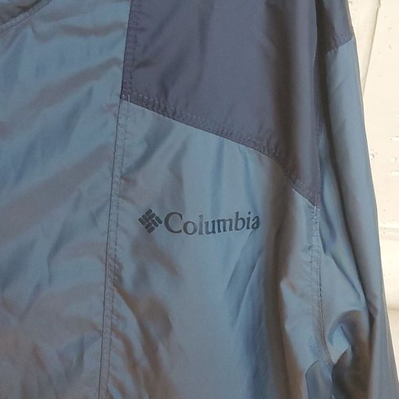 ON HOLD!! COLUMBIA Men's Hooded Windbreaker Jacket - Large - Picture 2 of 5